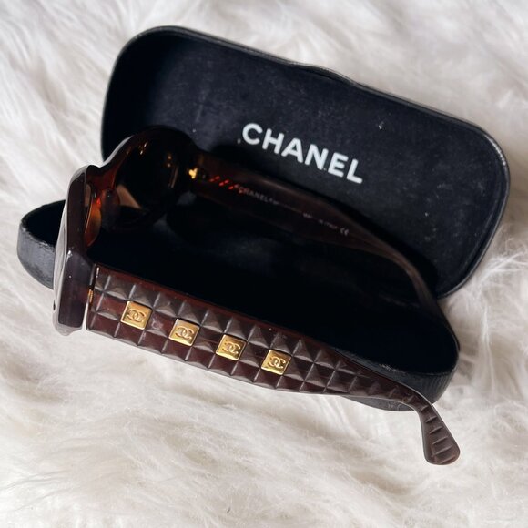 Vintage Chanel Brown Quilted Gold Logo Tile Sunglasses RARE - Picture 1 of 11